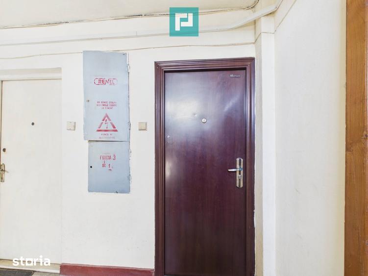 Apartament cu 3 camere, mobilat în Central