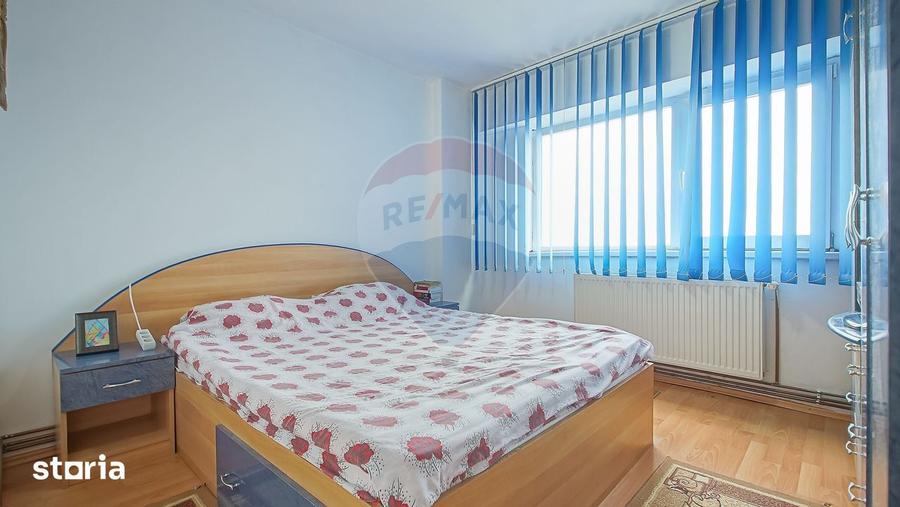 Apartament cu 3 camere decomandat, mobilat în Astra