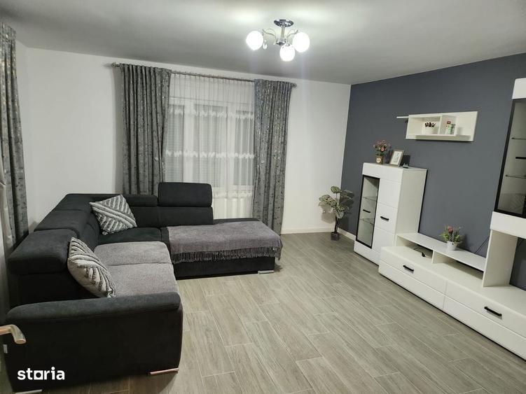 Casă cu 4 camere în Nepos
