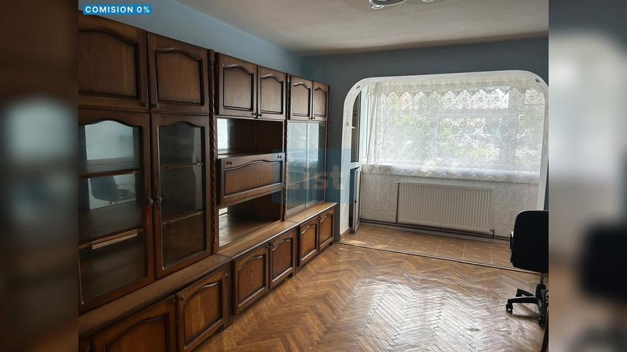 Apartament cu 3 camere decomandat, mobilat în 9 Mai