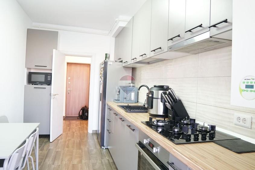 Apartament cu 2 camere decomandat, mobilat în Titan