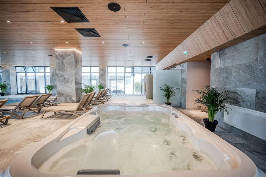 Apartament cu 2 camere decomandat în Mamaia-Sat