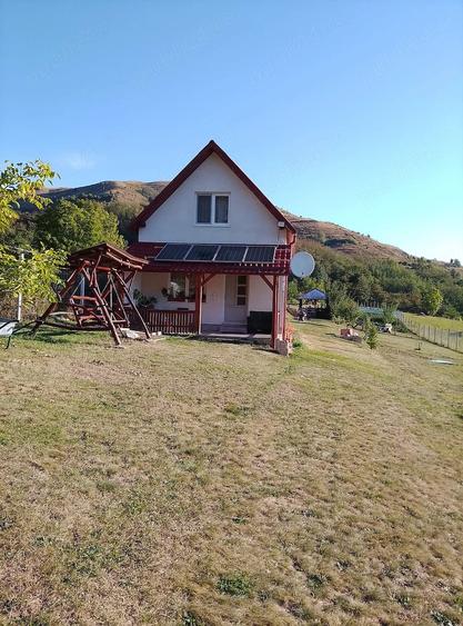 Casă cu 2 camere cu Teren 32 Mp în Central