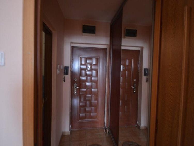 Garsonieră semidecomandată, mobilată în Dristor