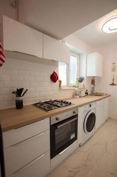 Apartament cu 2 camere decomandat, mobilat în Calea Victoriei