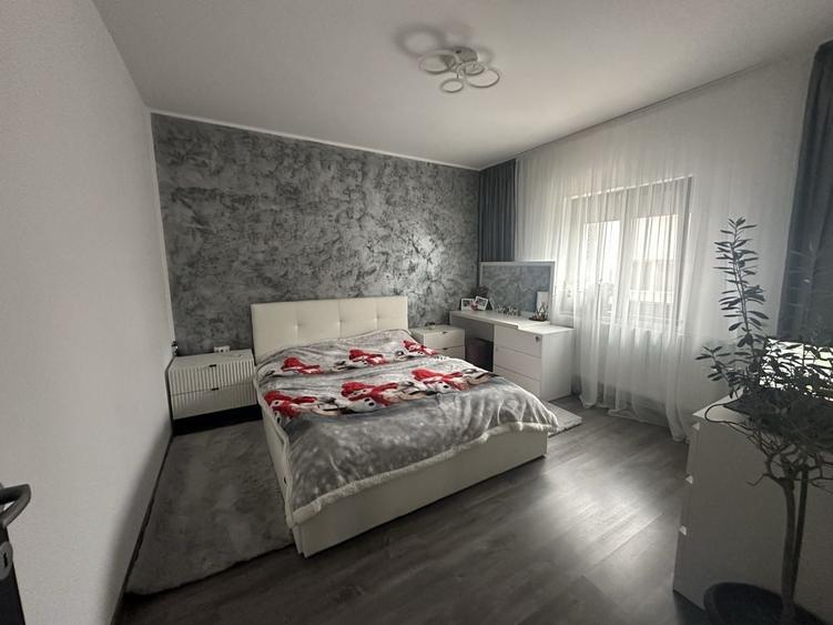 Casă cu 4 camere în Central
