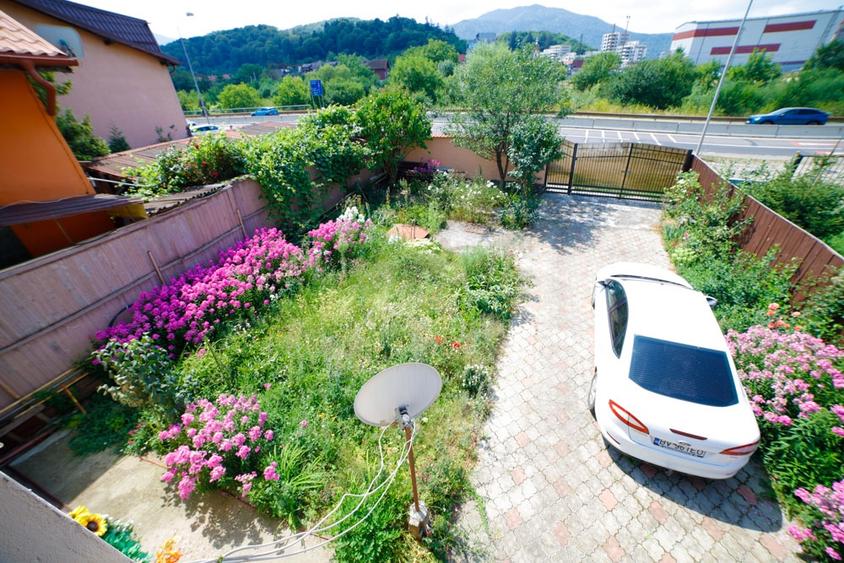 Casă individuală cu 4 camere cu Teren 318 Mp în Babarunca