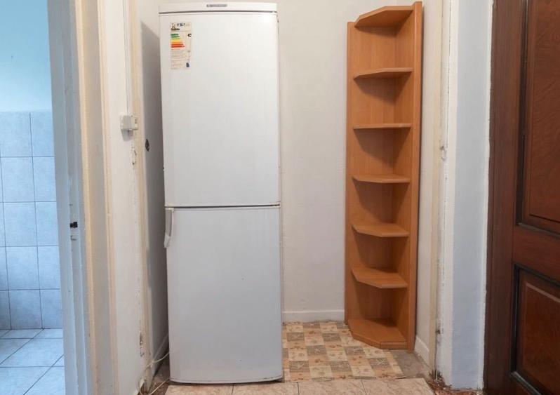 Garsonieră decomandată în Sud