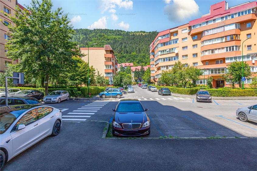 Apartament cu 2 camere decomandat în Răcădău