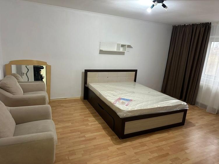 Garsonieră în Sârbi