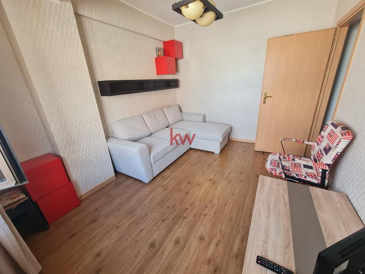 Apartament cu 2 camere decomandat, mobilat în Podul de Piatră
