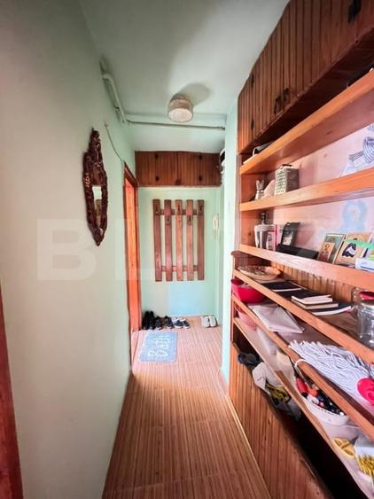 Apartament cu 2 camere semidecomandat, mobilat în Decebal