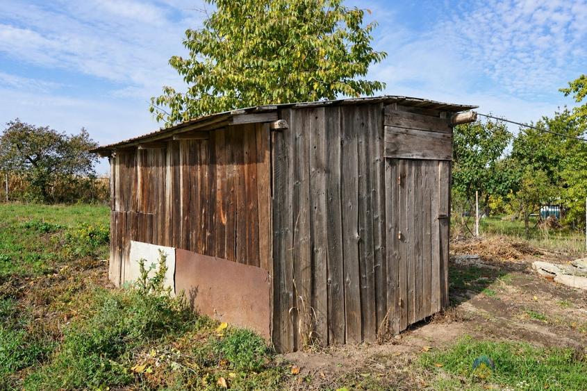Casă individuală cu 4 camere cu Teren 1058 Mp în Dochia