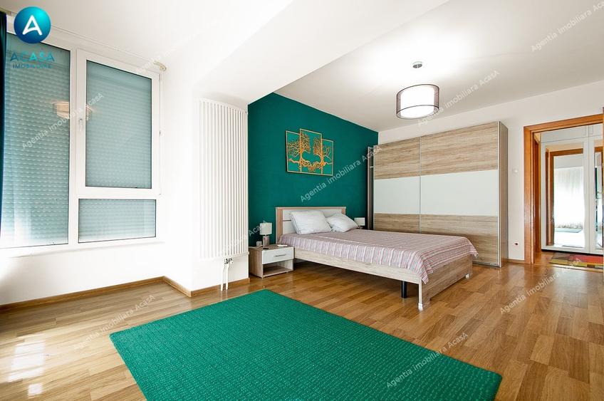 Apartament cu 3 camere decomandat în Faleză