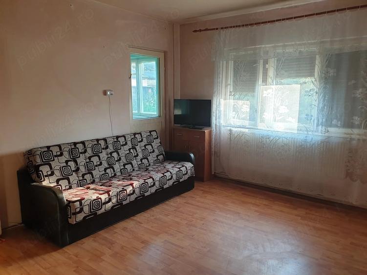 Garsonieră decomandată în Central