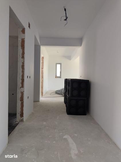 Casă cu 4 camere cu Teren 399 Mp în Crevedia