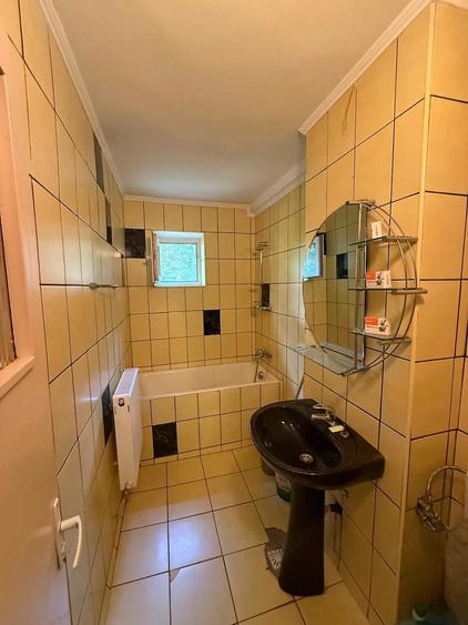 Apartament cu 3 camere decomandat în Gojdu