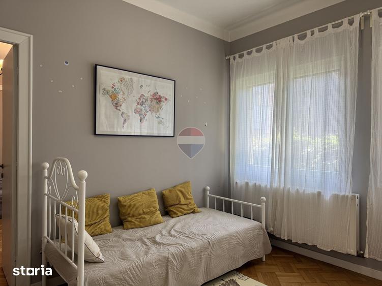 Apartament cu 4 camere în Centrul Civic