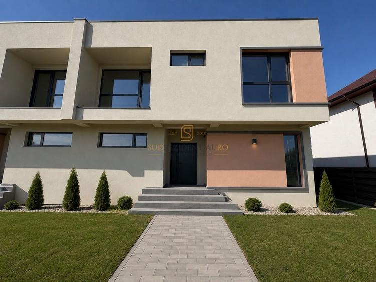 Duplex cu 4 camere cu Canalizare în Nord-Est