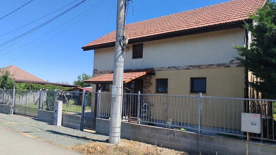 Casă cu Teren 500 Mp în Giarmata