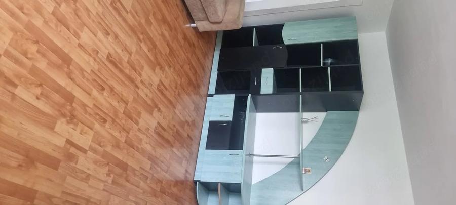 Apartament cu 2 camere semidecomandat în Lăpuș