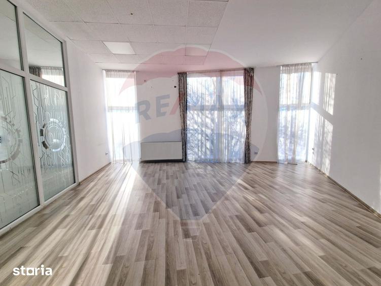 Spa?iu de inchiriat 405 mp | Parcare | Zona Vitan Dristor Sector 3 - 9