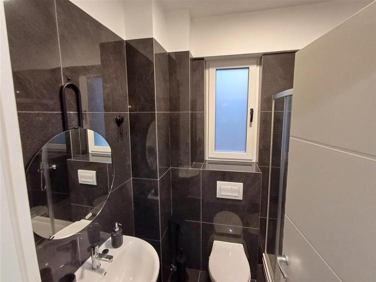 Apartament cu 2 camere semidecomandat în Lunca Cetățuii