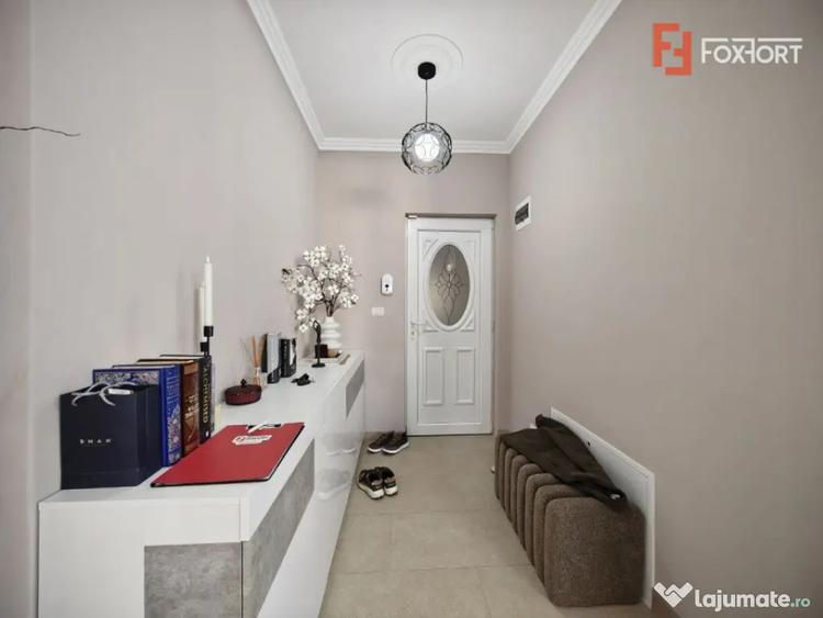 Apartament cu 3 camere decomandat în Girocului