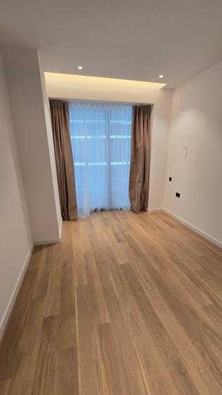 Apartament cu 3 camere decomandat în Herăstrău