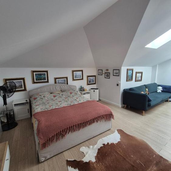 Casă cu 6 camere cu Teren 565 Mp în Central