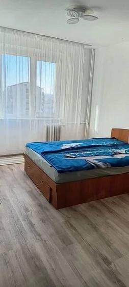 Rahova Str Soldat Croitoru Vasile Inchiriere 4 camere - 6