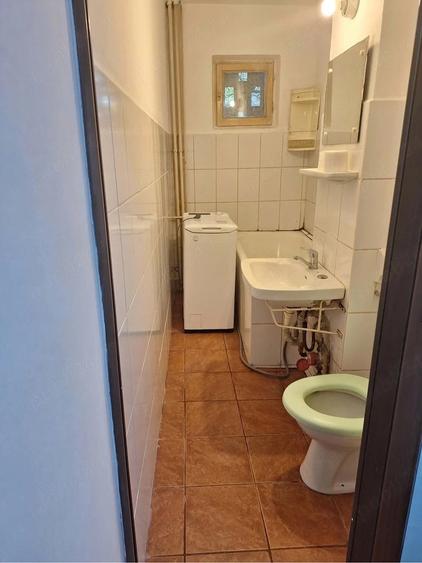 Apartament cu 2 camere semidecomandat în Dacia