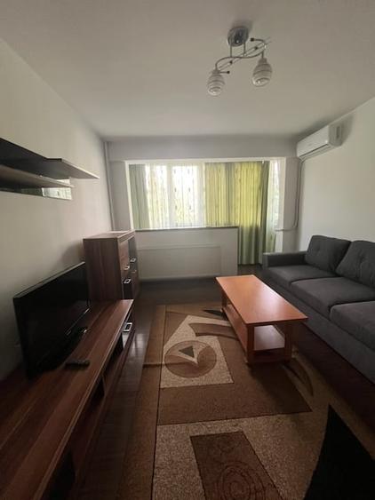 Apartament cu 2 camere decomandat în Drumul Taberei