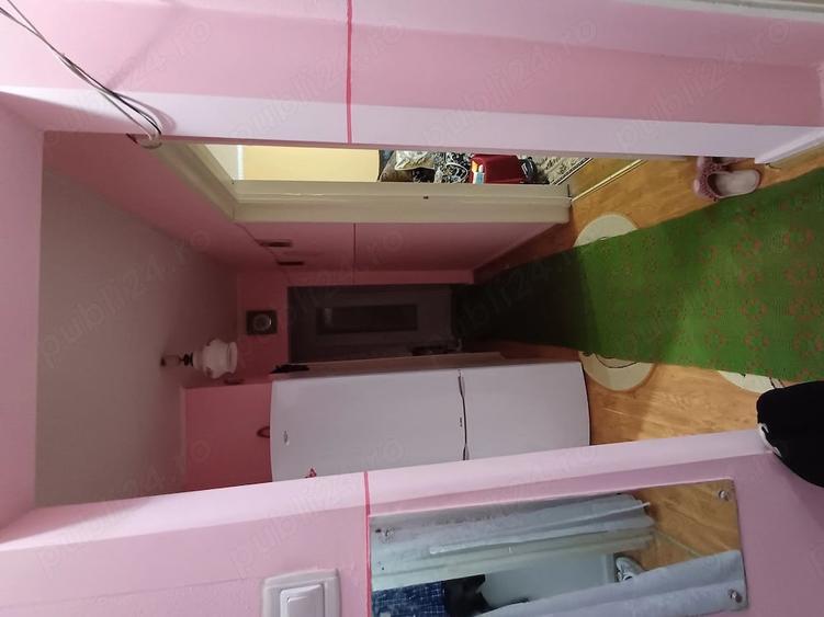 Apartament cu 3 camere decomandat în Micro 38