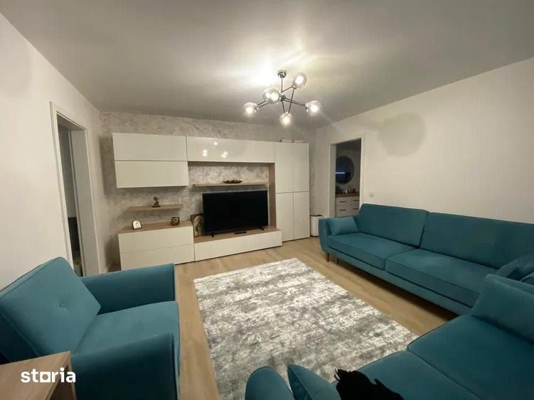 Apartament cu 2 camere semidecomandat în Craiovița Nouă