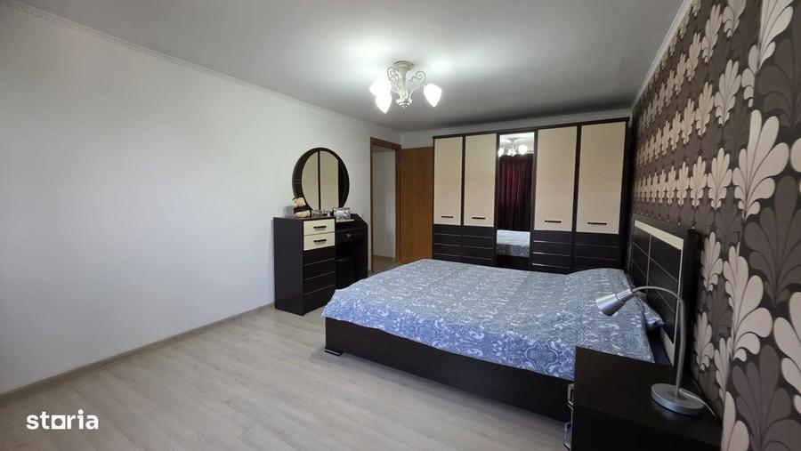 Casă cu 4 camere în Colentina
