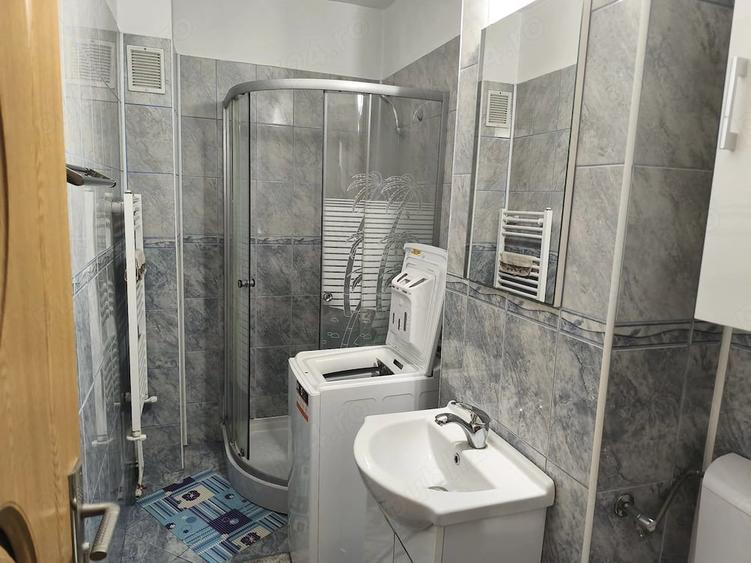 Dau in chirie garsoniera la parter din et.4 in bloc de garsoniere in cartierul Dambul Pietros. - 7