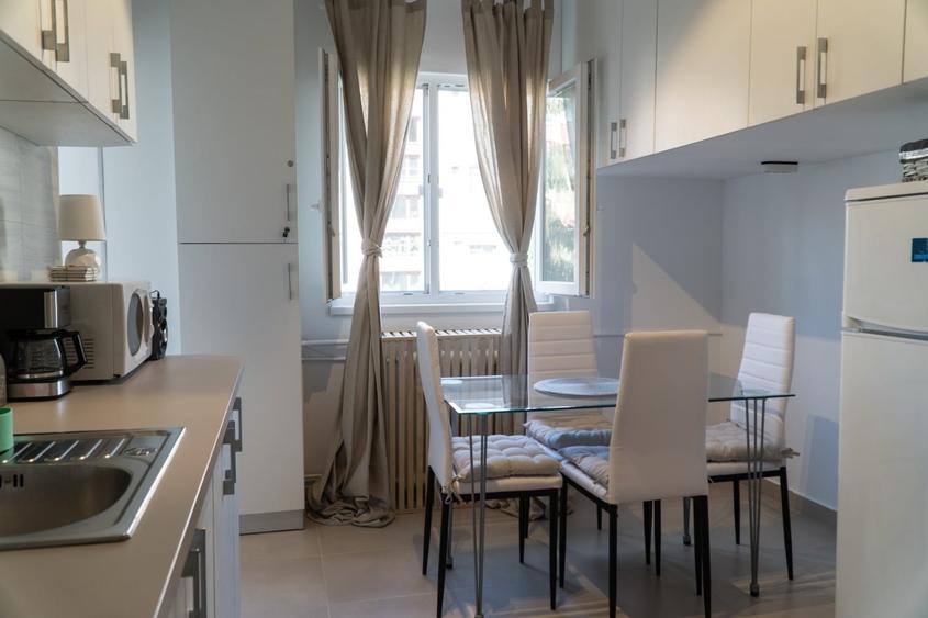 Apartament cu 3 camere decomandate, confort sporit, etaj 2, zona Plopilor - 4