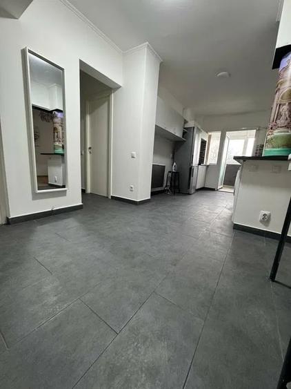 Apartament cu 4 camere decomandat, mobilat în Pantelimon
