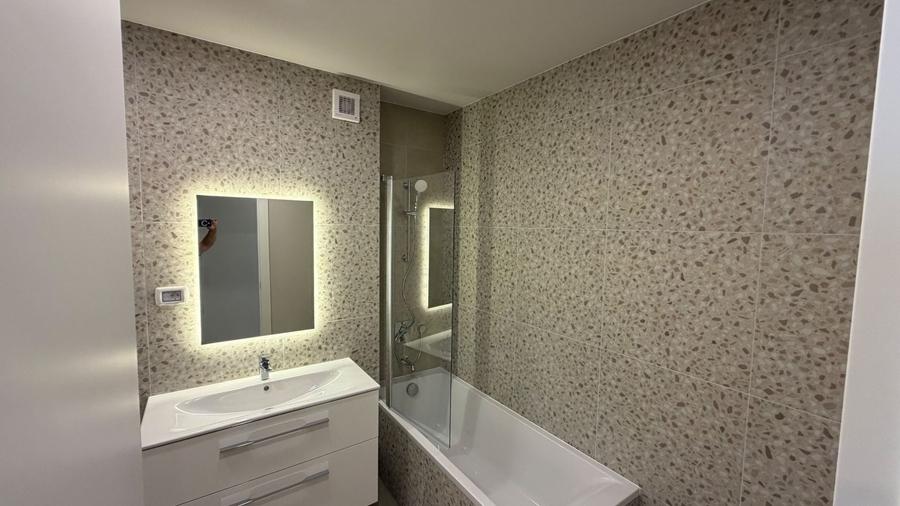 Apartament cu 4 camere în Pipera