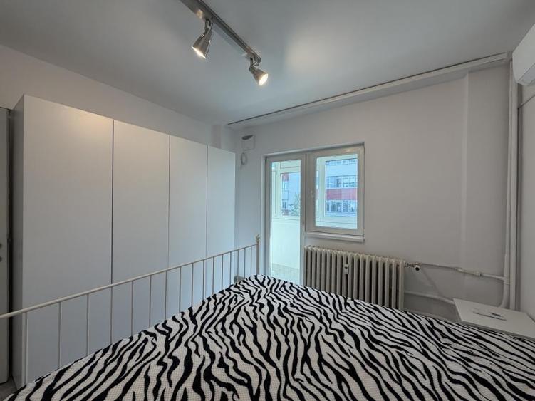 Apartament cu 3 camere decomandat în Olteniței