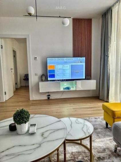 Apartament cu 2 camere semidecomandat, mobilat în Unirii