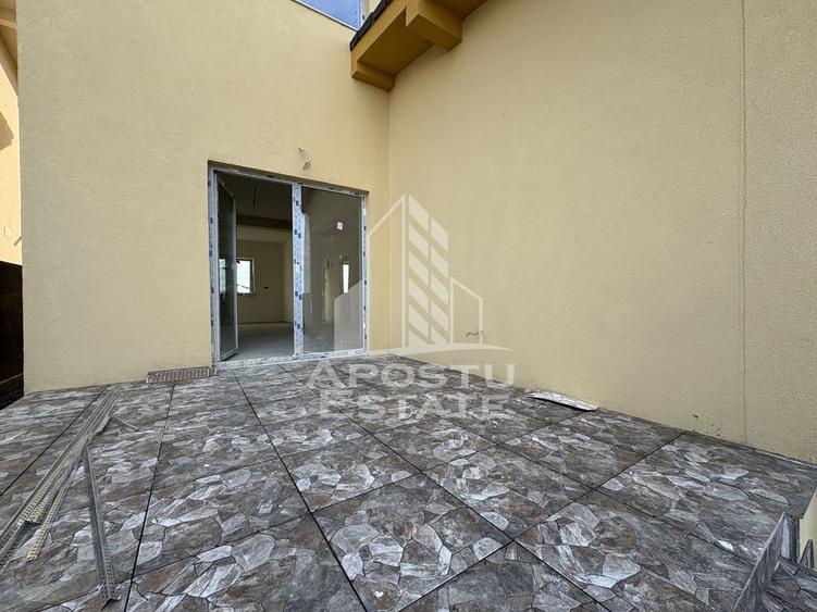 Casă cu 4 camere cu Teren 290 Mp în Urseni