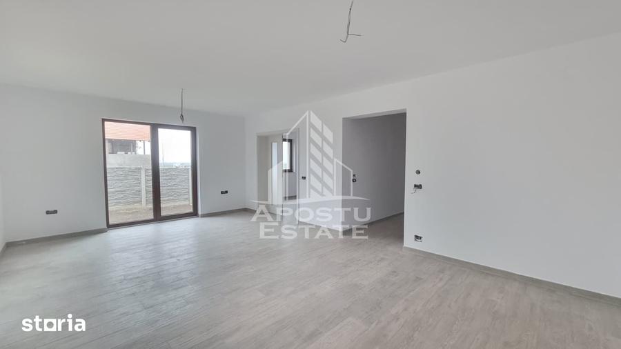 Casă cu 4 camere cu Teren 523 Mp în Giarmata