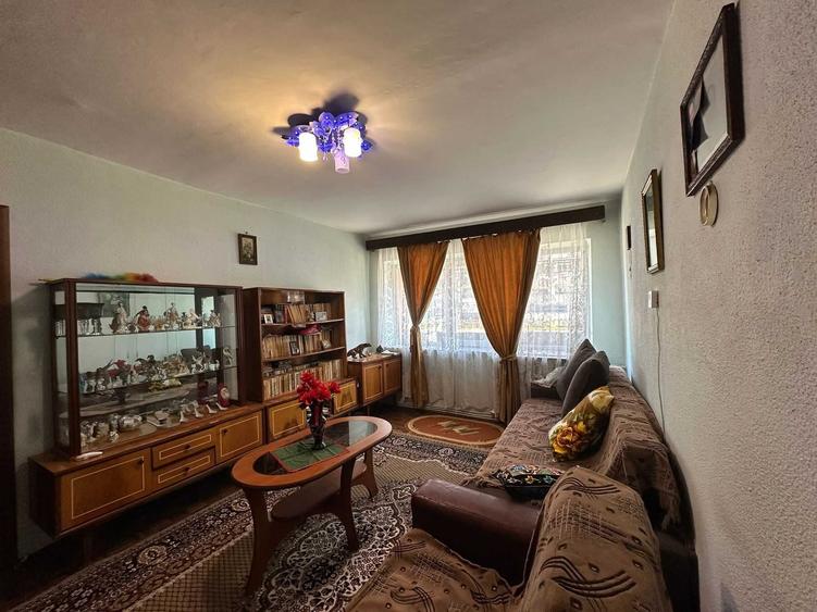 Apartament cu 2 camere semidecomandat în Unirii