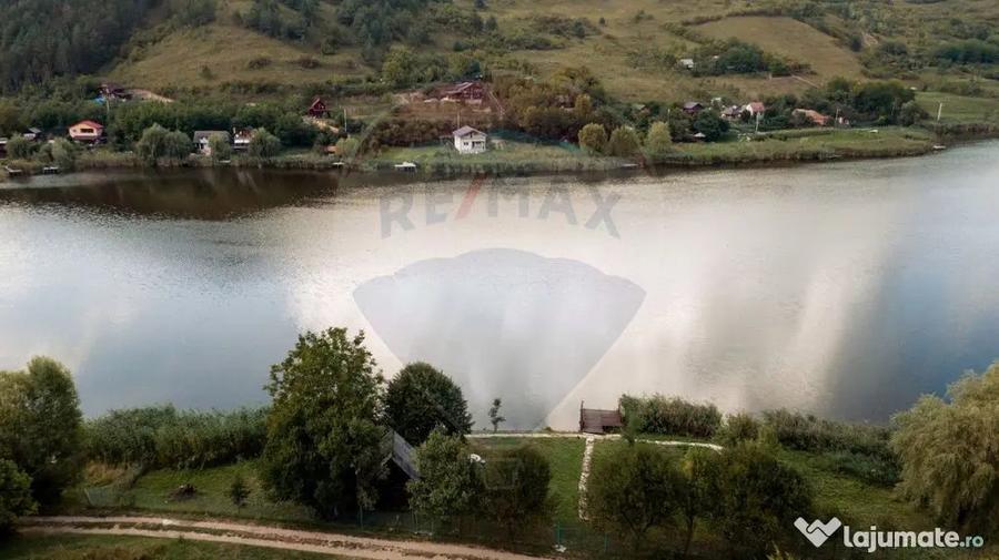 Teren de 1501 mp, în Sântejude