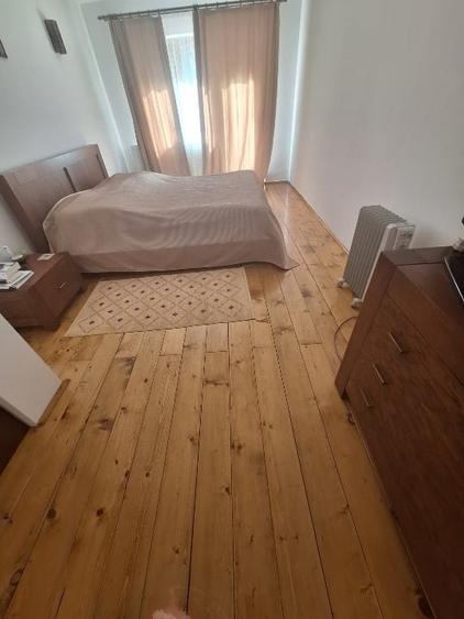 Duplex cu 4 camere cu Canalizare în Râu de Mori