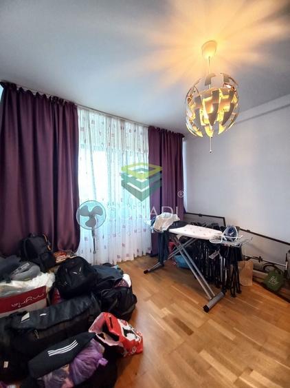 Apartament cu 4 camere decomandat, mobilat în Băneasa