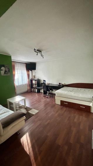 Garsonieră decomandată în Sebastian