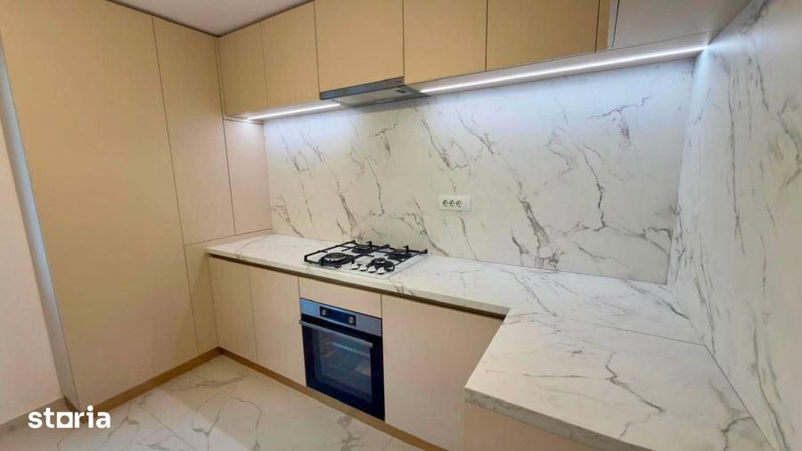 Apartament cu 3 camere decomandat în Bucium